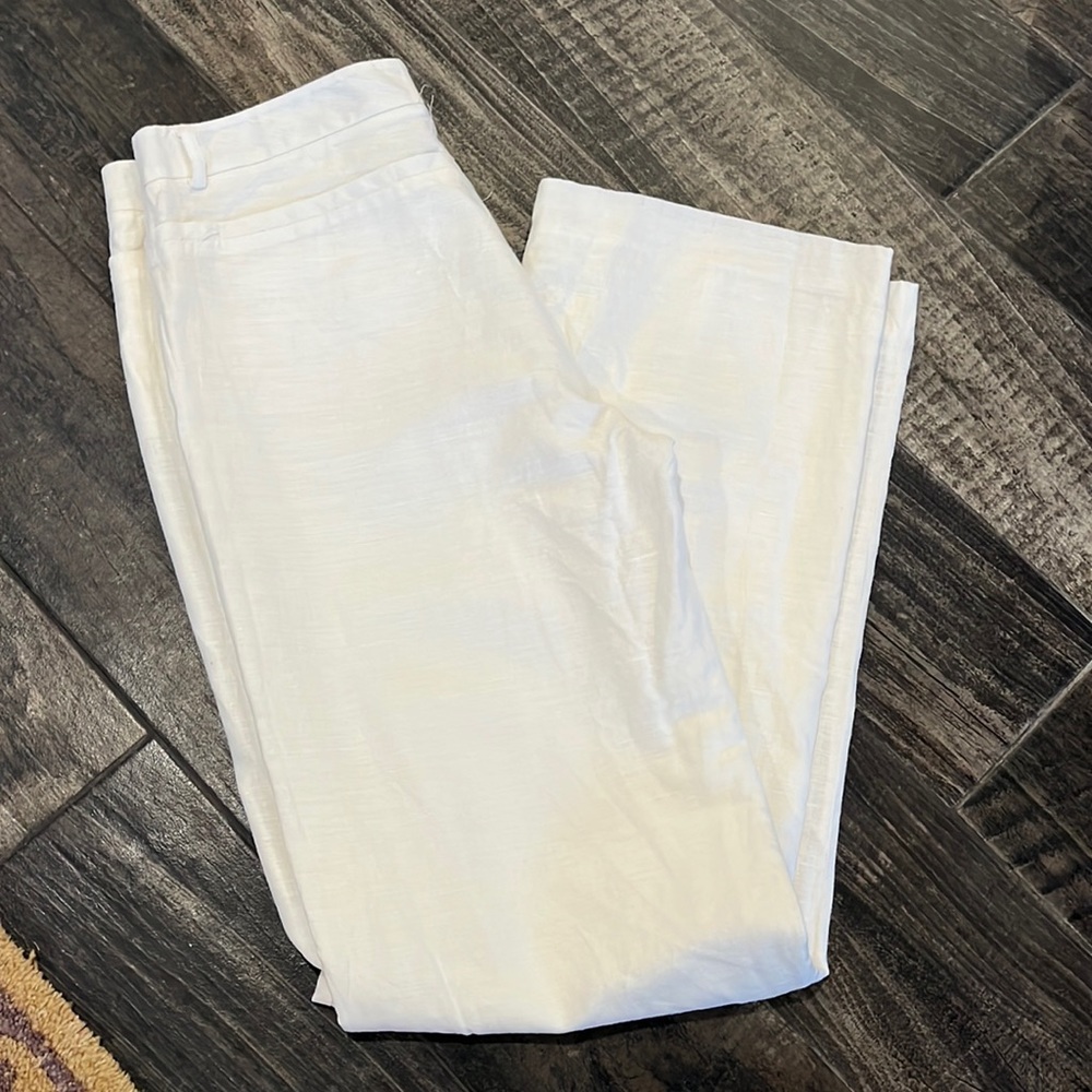 Woman’s (8) Linen Style White Pants - Neumann Marcus